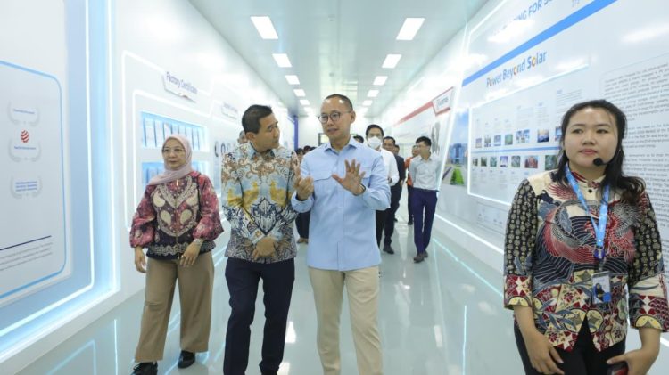 Wakil Ketua MPR RI Fraksi PAN, Eddy Soeparno, dalam kunjungan kerja ke Kawasan Industri Kendal (Dok: Istimewa)