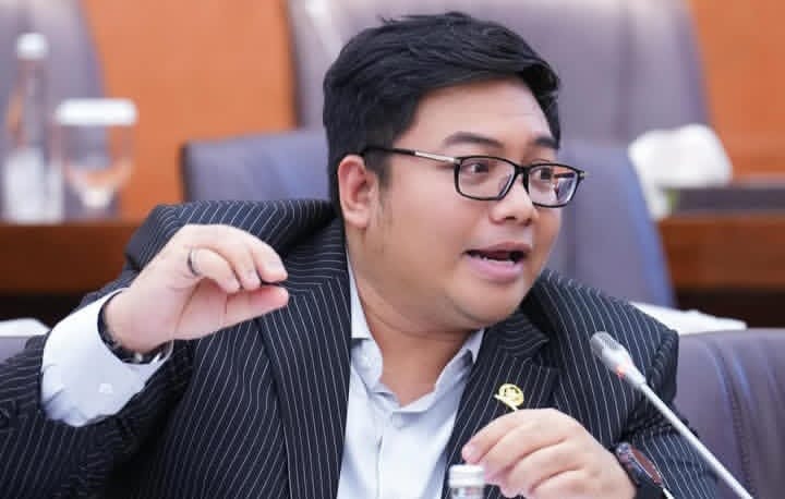 Wasekjen Partai Gerindra, Kawendra Lukistian bicara soal baliho bergambar wajah Presiden RI Prabowo Subianto di Tel Aviv Israel (instagram @kawendra)