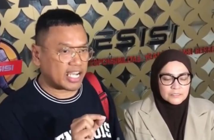 Uya Kuya perdana muncul di publik usai rumahnya di jarah massa (instagram @rumpi_gosip)