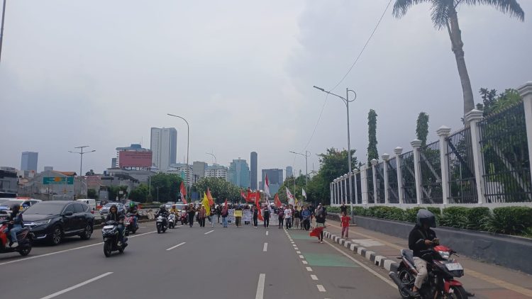 Demo Aliansi Gerakan Reforma Agraria di DPR RI