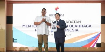 Momen sertijab Menpora Erick Thohir, yang diberikan oleh Dito Ariotedjo (Dok Instagram Erick Thohir)