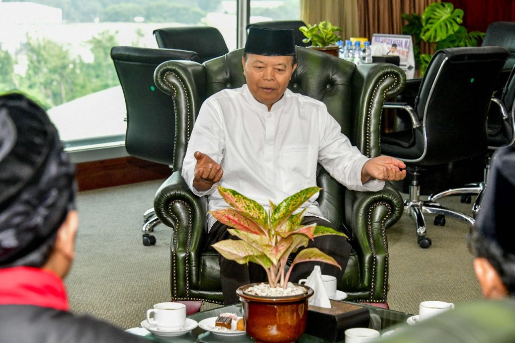 Wakil Ketua MPR RI dari FPKS; Dr. H. M. Hidayat Nur Wahid, M.A