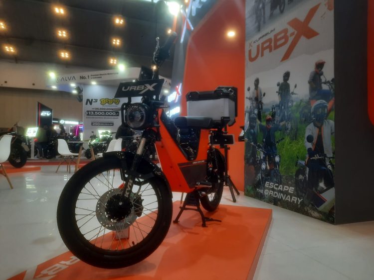 Dalam kesempatan di pameran IMOS 2025, Kupprum hadirkan motor listrik yaitu URB-X (suaranusantara.com)