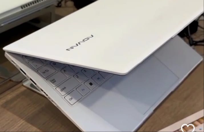 Laptop Advan Soulmate X (instagram @okabudiwardani001)