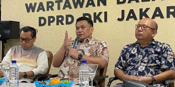 Direktur Utama PT Jakarta Propertindo, Iwan Takwin (di tengah) dalam kegiatan Balkoters Talk (Dok: Mayzka)