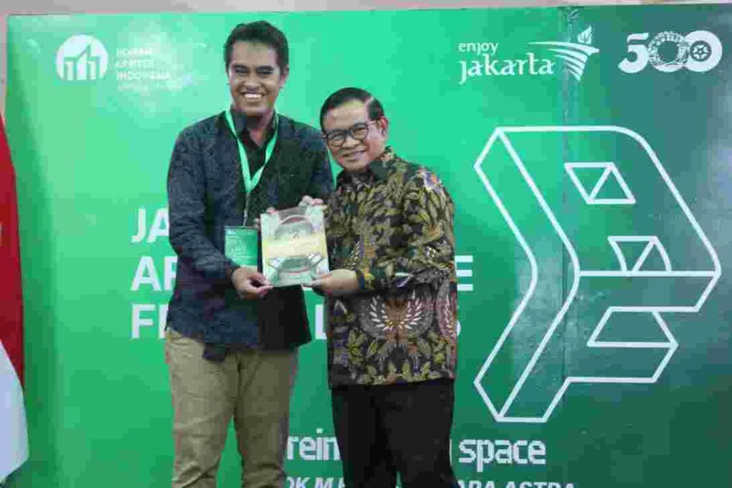 Gubernur DKI Jakarta Pramono Anung resmi membuka pameran Jakarta Architecture Festival (JAF) 2025 di Blok M Hub, Kebayoran Baru, Jakarta Selatan (Dok: Diskominfotik)