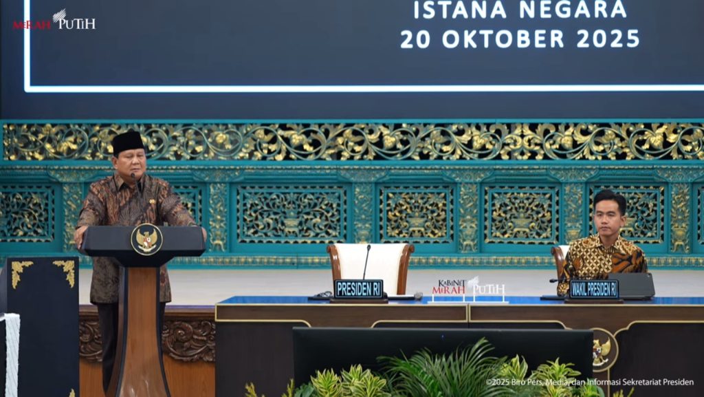 Presiden Prabowo Subianto dan Wakil Presiden Gibran Rakabuming Raka dalam Sidang Kabinet Paripurna (Dok YouTube Sekretariat Presiden)