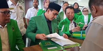 Kubu Agus Suparmanto Serahkan Hasil Muktamar X PPP ke Kemenkumham