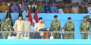Presiden Prabowo Subianto dan Wapres Gibran Rakabuming Raka menghadiri puncak HUT ke-80 TNI (Dok Youtube Sekretariat Presiden)