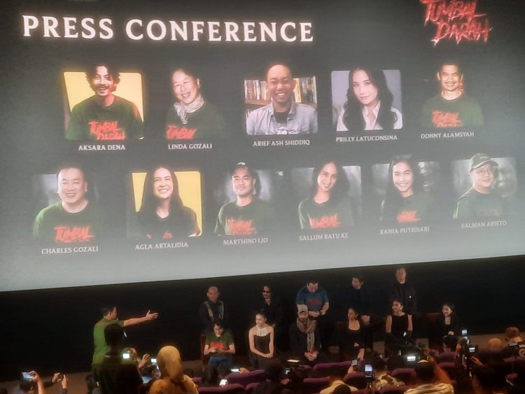Film Tumbal Darah yang resmi diputar perdana dalam acara Press Conference & Gala Premiere di Epicentrum XXI, Jakarta, Kamis 16 Oktober 2025 (suaranusantara.com)