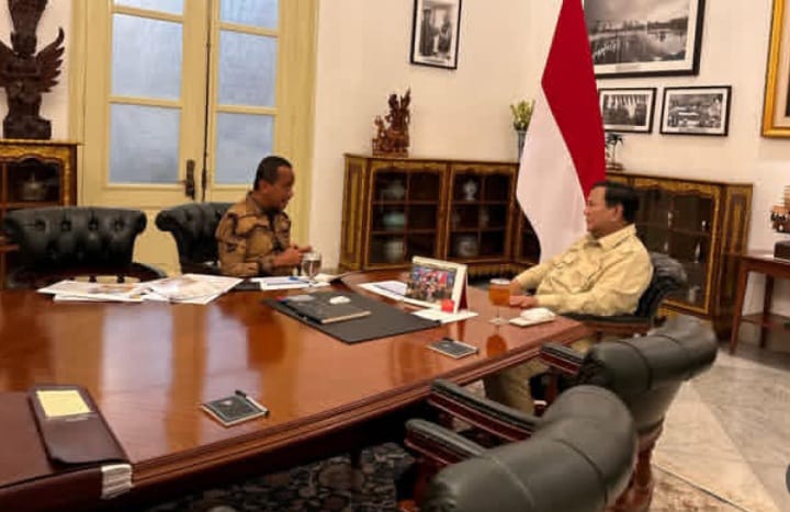 Menteri ESDM Bahlil Lahadalia pada Kamis 20 November 2025 dipanggil Presiden RI Prabowo Subianto (instagram @sekretariat.kabinet)
