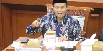 Wakil Ketua MPR RI sekaligus Anggota Komisi VIII DPR RI Hidayat Nur Wahid atau HNW