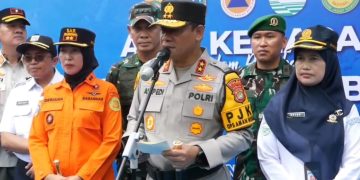 Kapolda Metro Jaya, Irjen Pol. Asep Edi Suheri saat Konferensi Pers di Lapangan Presisi Polda Metro Jaya, Rabu (5/11/2025). (Ilham F/Suaranusantara)