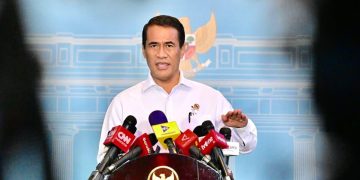Menteri Pertanian Amran Sulaiman laporkan sejumlah capaian kinerjanya selama satu tahun ke Presiden Prabowo Subianto (Dok Sesneg).