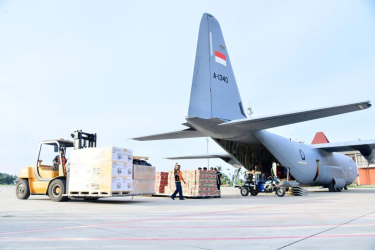 Pemerintah kirim bantuan ke tiga provinsi terdampak banjir dan longsor (Dok Setpres)