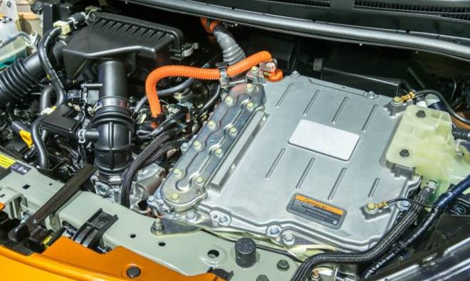 Cara merawat baterai mobil Hybrid