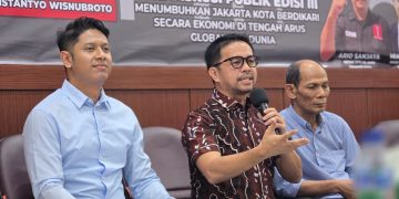 Marinus Gea saat hadiri Diskusi Publik pra-Konferda V DPD PA GMNI Jakarta Raya (Dok Suaranusantara)