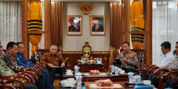 Menteri Perhubungan Dudy Purwagandhi melakukan pertemuan dengan Kapolri Jenderal Listyo Sigit Prabowo terkait persiapan Nataru 2025/2026 (Dok Kemenhub)