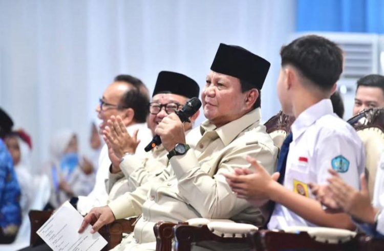 Presiden RI Prabowo Subianto panggila menterinya ke istana bahas banjir dan longsor (instagram @sekretariat.kabinet)