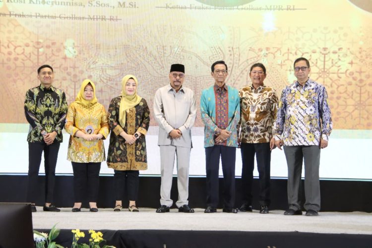 Melchias Markus Mekeng, membuka Sarasehan Nasional MPR RI di Yogyakarta