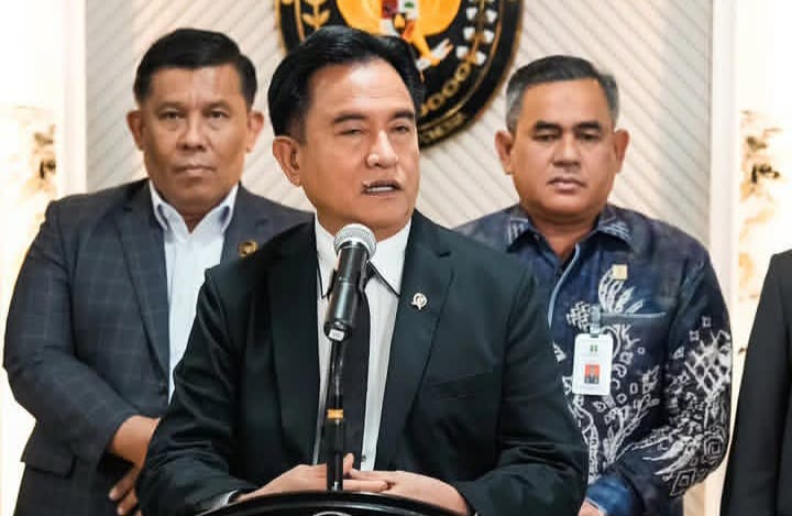 Menteri Koordinator Hukum, HAM, Imigrasi, dan Permasyarakatan, Yusril Ihza Mahendra bicara soal pemberian abolisi dan amnesti (instagram @yusrilihzamhd)