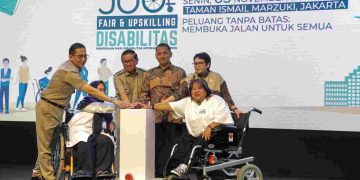 Gubernur DKI Jakarta, Pramono Anung, membuka Job Fair Penyandang Disabilitas Tahun 2025 di Taman Ismail Marzuki (Dok: Diskominfotik)