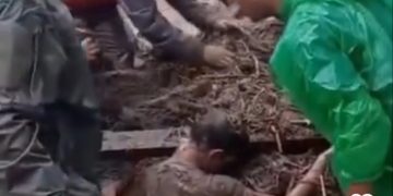 BNPB tengah evakuasi korban banjir Sumatera (Instagram @egaputri2014)