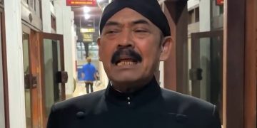 FX Rudy mundur dari jabatan Plt Ketua DPP PDI Perjuangan Jateng. (Instagram @fx.rudyatmo)
