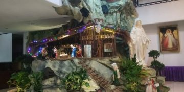 Dekorasi Natal 2025 di salah satu gereja di Indonesia (Instagram @dewiseni.21)