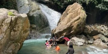 Salah satu tempat wisata yang hits dan populer di Bogor FYP di TikTok, Curug Barong(Instagram @beritadaerah)
