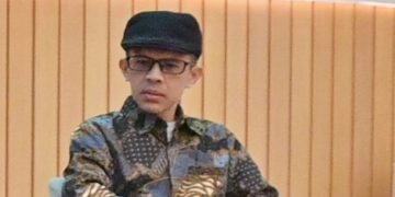 Pengmat Politik Ujang Komarudin