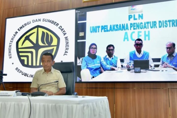 Menteri ESDM Bahlil Lahadalia angkat bicara soal pasokan listrik di Aceh tak sesuai fakta di lapangan dan laporan ke Presiden RI Prabowo Subianto (Instagram @bahlillahadalia)