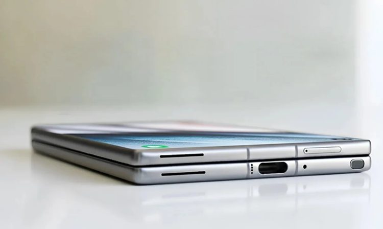 Galaxy Z Fold 8