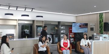 Polytron resmi meluncurkan Air Fryer Oven 25 liter KitchenMate series sebagai solusi masak dari rumah (suaranusantara.com)
