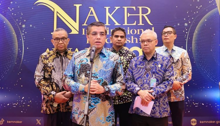 Kemnaker kirim relawan untuk bantuan penanganan banjir Sumatera (dok Ilham)
