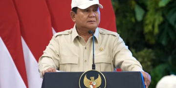 Prabowo Subianto saat lepas perserta SEA Games 2025