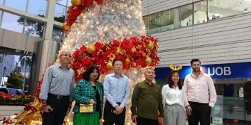 JSI menghadirkan Christmas Tree Light Up Ceremony di area utama Setiabudi Atrium, Jakarta pada Senin, 1 Desember 2025 (suaranusantara.com)