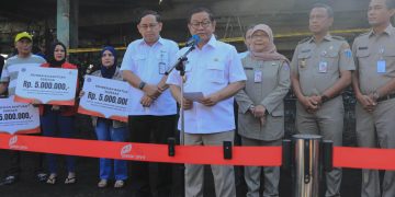 Gubernur DKI Jakarta, Pramono Anung, tinjau langsung lokasi kebakaran di Pasar Induk Kramat Jati (Dok Pemprov DKI)
