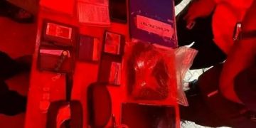 Temuan barang-barang korban pesawat ATR 42 500 di kawasan Gunung Bulusaraung, (Instagram @terasdoraemon_official_)