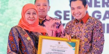 Gubernur Jawa Timur, Khofifah Indar Parawansa tunjuk Bagus Panuntun jadi Plt Wali Kota Madiun gantikan Maidi yang kini jadi tersangka (Instagram @khofifah.ip)
