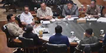 Menteri ESDM Bahlil Lahadalia saat rapat bersama Presiden RI Prabowo Subianto (Instagram @bahlillahadalia)