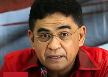 Ketua DPP PDI Perjuangan Andreas Hugo Pareira kritik soal bansos ke tunai Rp 5,4 juta per kepala, (Instagram @genbanteng)