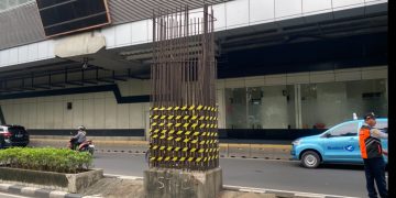 Pemprov DKI Jakarta mulai bongkar tiang monorel di Jln Rasuna Said hari ini, Rabu (14/1/2026) (Dok Suaranusantara).