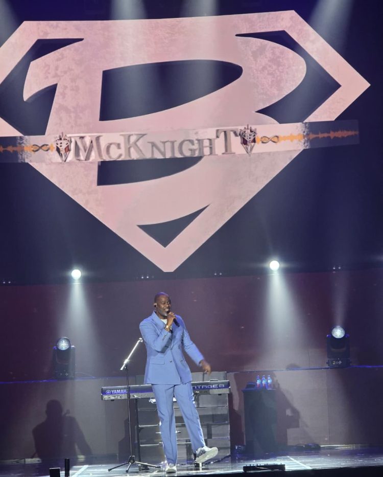IRSX hadirkan Brian Macknight di acara konser hybrid di Jakarta (Dok. Suaranusantara/Ilwan Nehe)