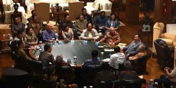 Presiden RI Prabowo Subianto gelar pertemuan dengan 22 pengusaha APINDO pada Senin malam 9 Februari 2026 (Instagram @sekretariat.kabinet)