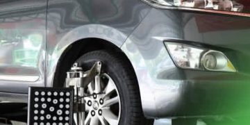 Spooring dan balancing mobil sebelum perjalanan Mudik Lebaran 2026 (Instagram @bengkelgbt)
