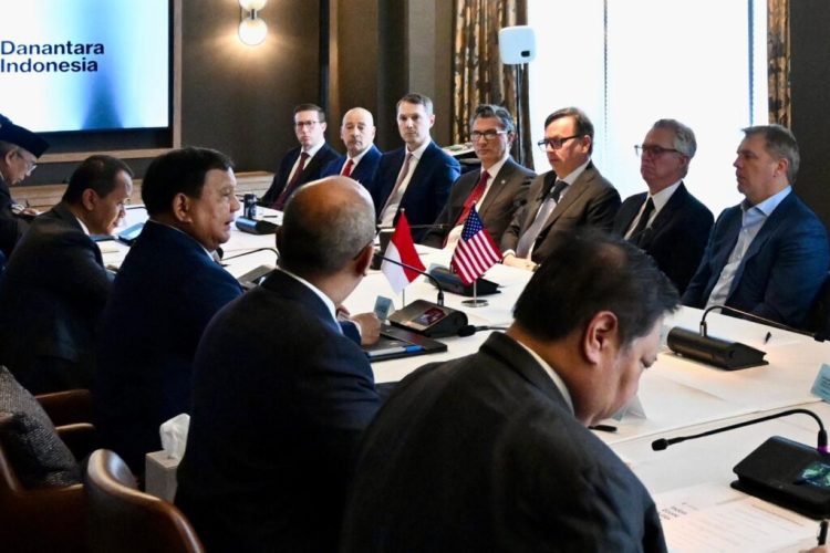 Presiden Prabowo Subianto menerima 12 pengusaha terbesar Amerika Serikat dalam pertemuan yang berlangsung di Washington DC pada 20 Februari 2026. (Dok Sekretariat Kabinet)