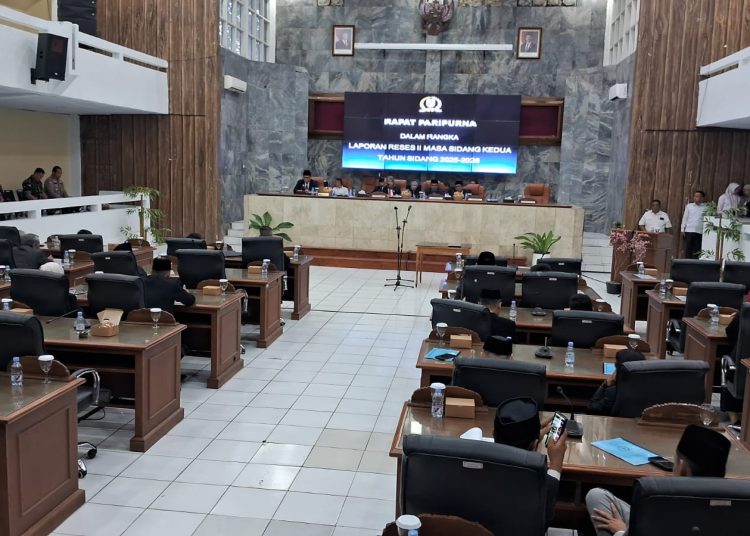 DPRD Kabupaten Lebak menggelar rapat paripurna laporan hasil Reses.(Def/SuaraNusantara)
