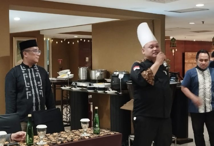 Chef Falzal Annas, Executive Chef Arion Suites Kemang Jakarta berikan menu spesial Program 'Berkah Ramadan Cita Rasa Nusantara'