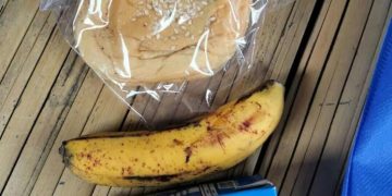 Isian menu MBG yang dikeluhkan warga Desa Cikamunding, Kabupaten Lebak.(ist)
